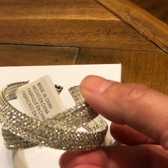 bundle dress shoes bracelet and earrings - Picture 8 of 9